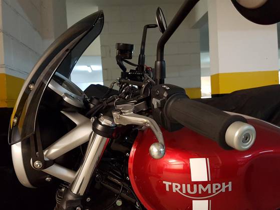 TRIUMPH STREET TWIN TRIUMPH STREET TWIN